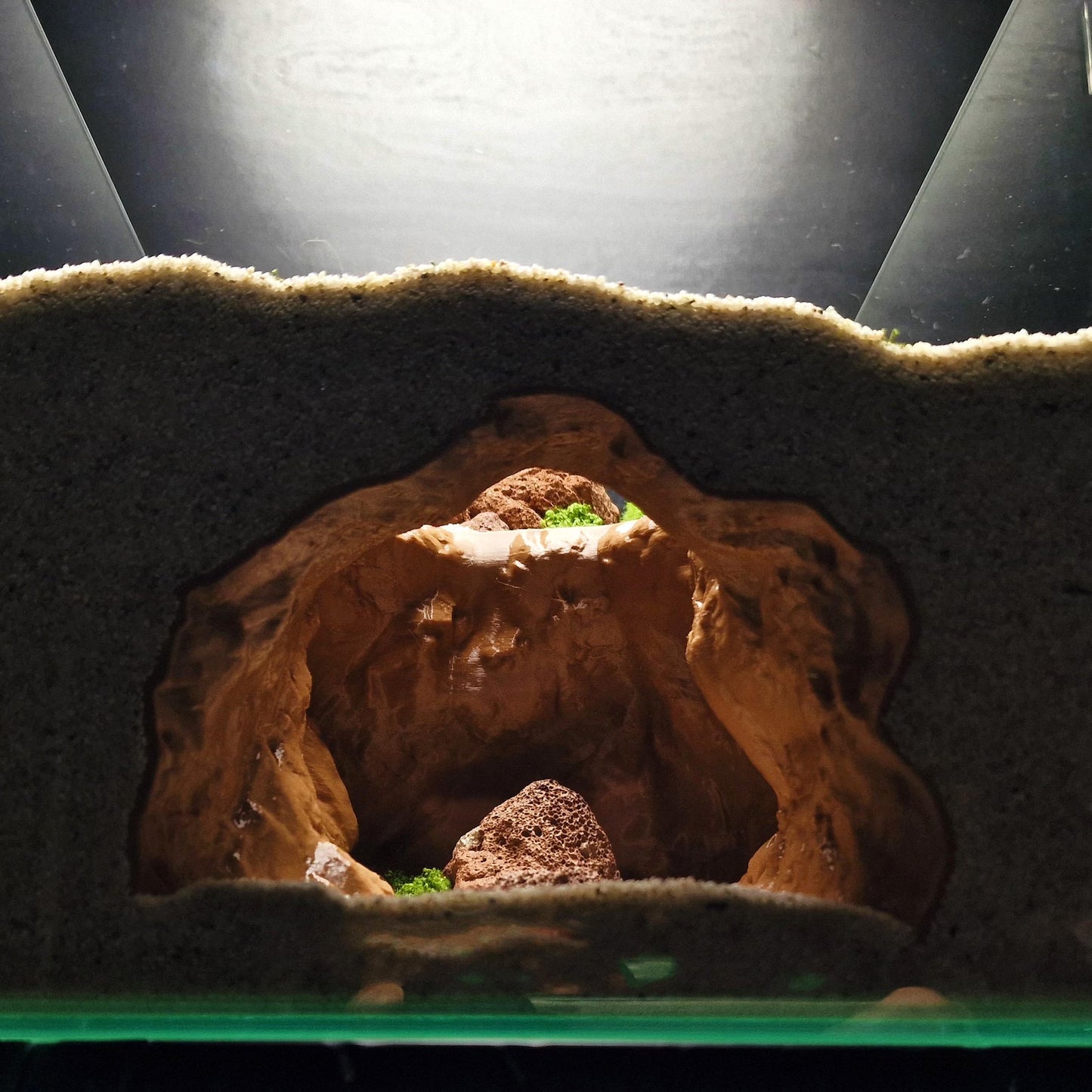 Shadowstone Canyon | Underground Bottom Dweller Den - Realistic Cave for Aquascaping